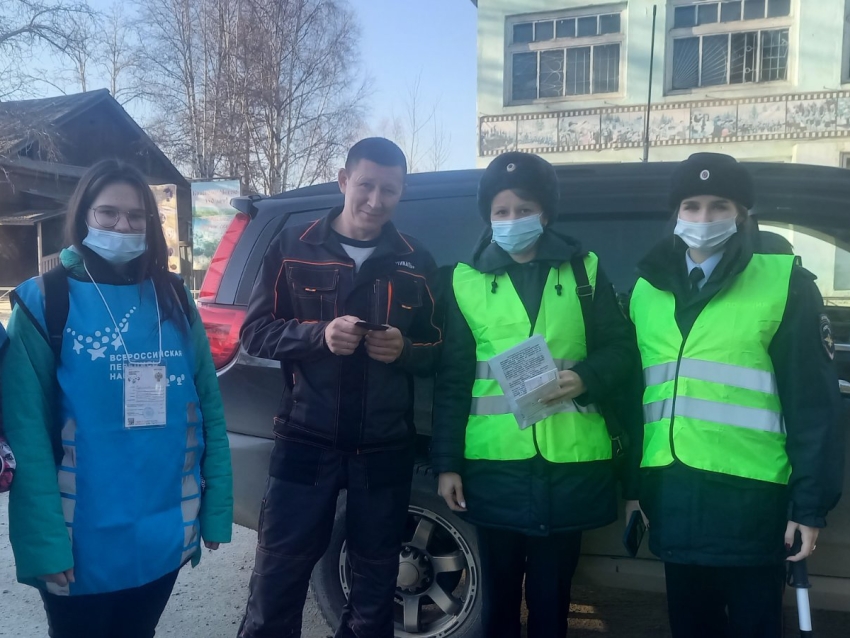 Красночикойские волонтеры Забайкалья информируют земляков о всероссийской переписи населения