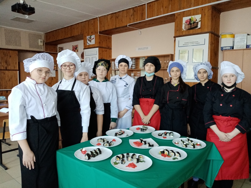 Билет в будущее: Школьники Забайкалья пробуют себя в профессиях повара и кондитера