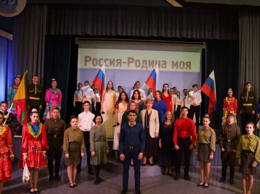 Студенты Читинского педагогического колледжа поддержали военнослужащих России концертной программой