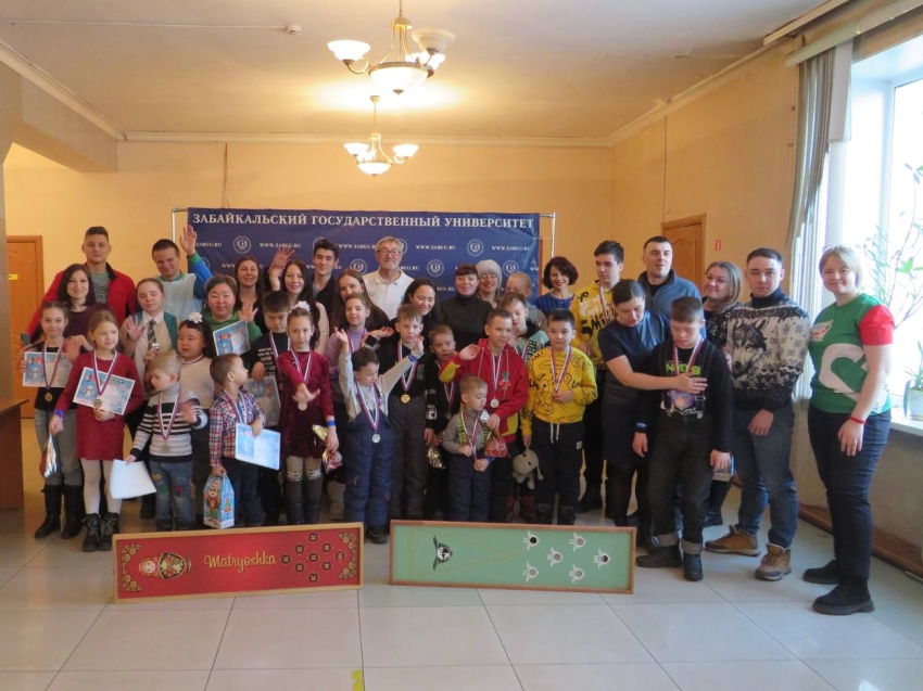 В Чите прошел Рождественский турнир среди семейных команд, имеющих детей с ОВЗ
