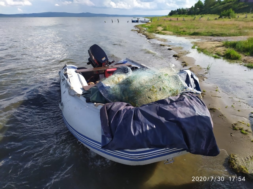 ​Трёх нарушителей с сетями выявили на озёрах Забайкальского края
