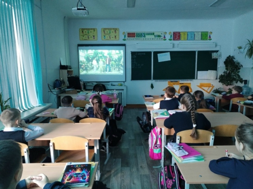 Экоуроки по чистому воздуху прошли в начальных классах школы №33 в Чите