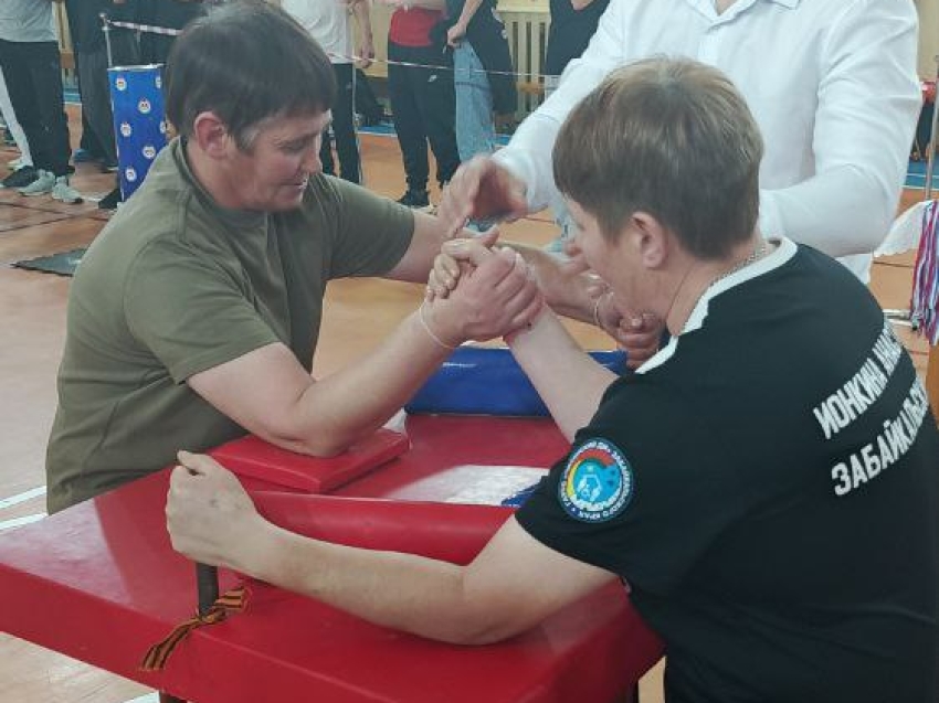 ​Подопечные Зыковского дома‑интерната завоевали пять медалей на Кубке Забайкальского края по армрестлингу