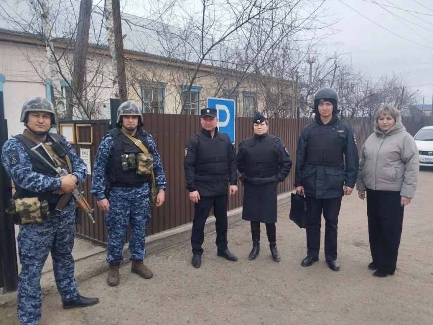 ​В Красночикойском центре «Черемушки» прошла тренировка по антитеррористической безопасности