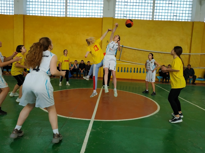 Первый дивизиональный этап Школьной баскетбольной лиги "КЭС-БАСКЕТ" завершился в Приаргунске