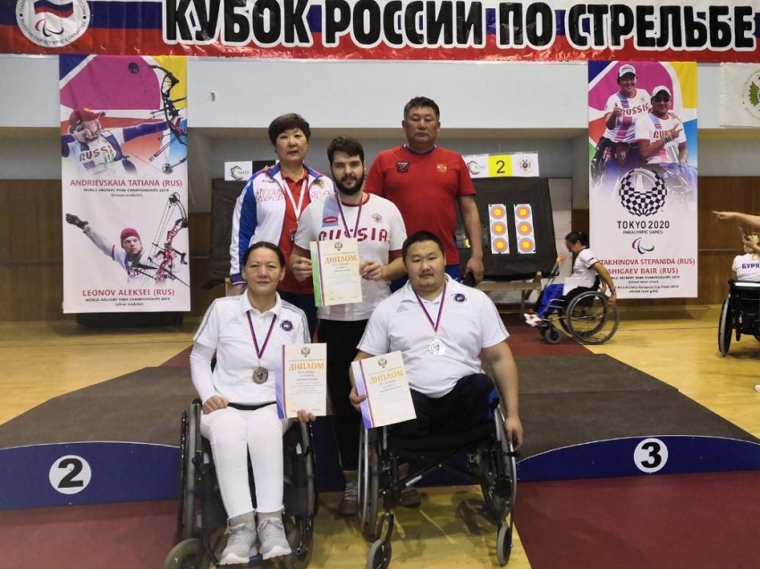 Две серебряных и бронзовую медали завоевали забайкальские лучники на Кубке России