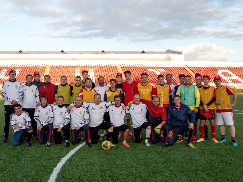 Ветераны забайкальского футбола сыграли с болельщиками футбольного клуба «Чита» 