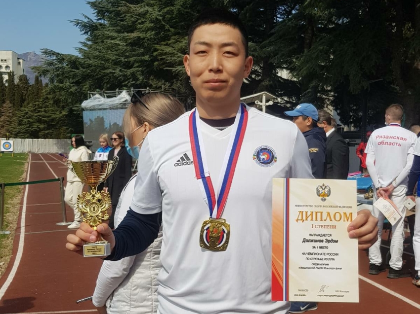 Забайкальские лучники завоевали золото, серебро и бронзу чемпионата России 