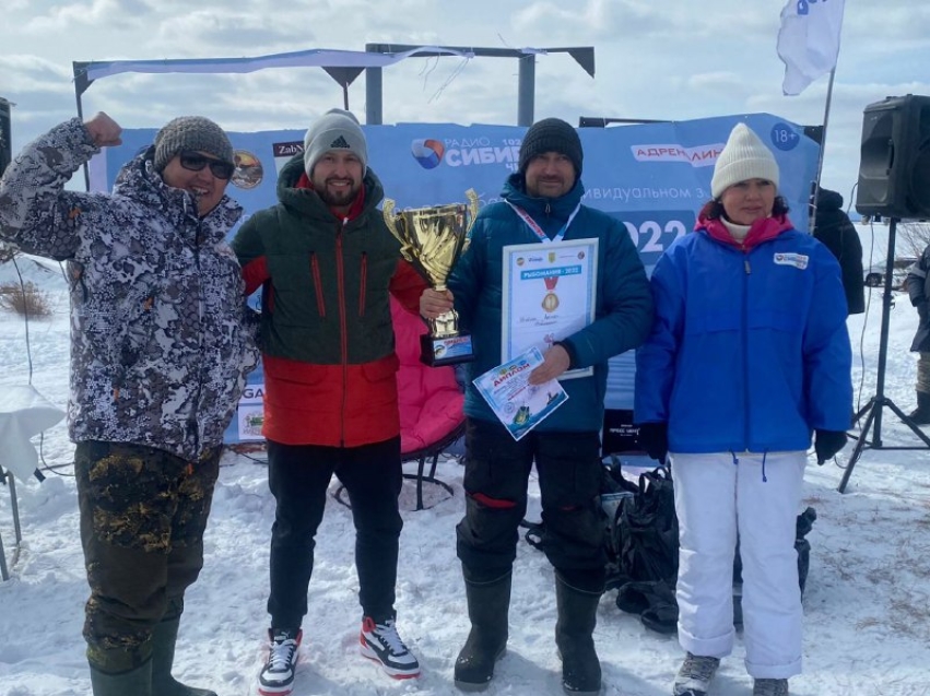 Более 260 профессионалов и любителей зимней ловли в Zабайкалье приняли участие в «Рыбомании-2022»