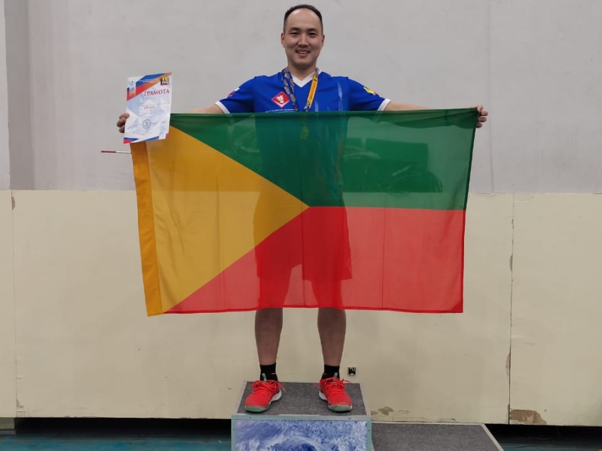 Забайкальский бадминтонист стал абсолютным чемпионом в Хабаровске на чемпионате и первенстве по бадминтону