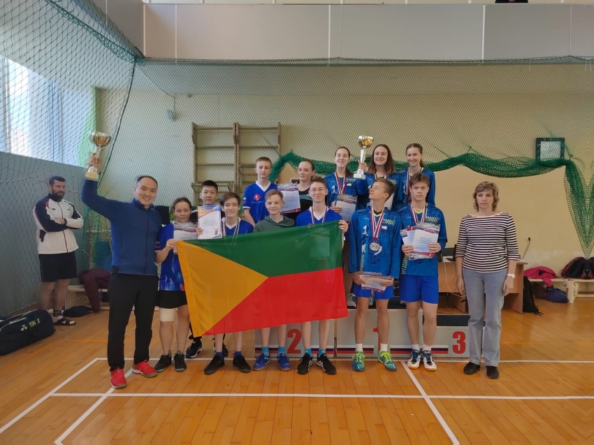 Бадминтонисты из Zабайкалья завоевали 12 медалей на первенстве ДФО во Владивостоке