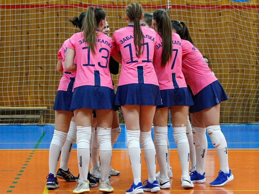 ВК «Забайкалка» отправилась на пятый тур Чемпионата России по волейболу в Барнаул