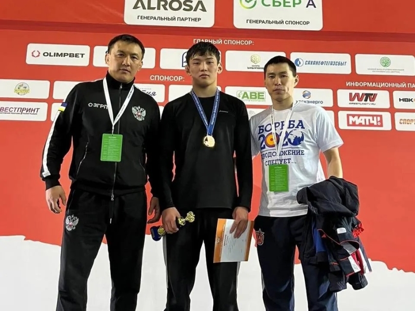 Забайкалец стал бронзовым призёром первенства России по вольной борьбе в Якутске