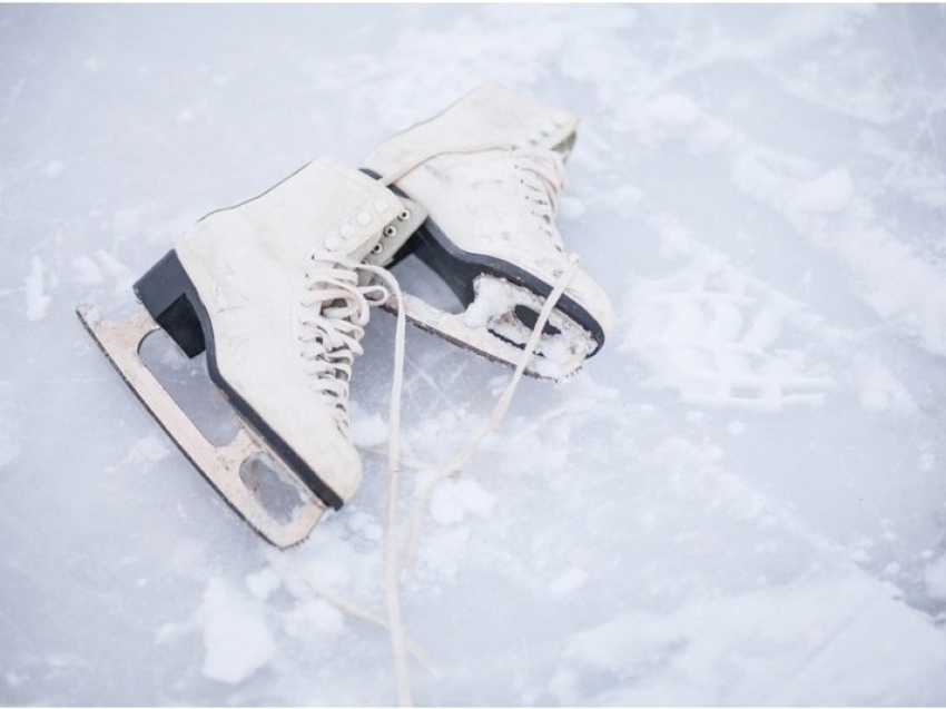 Инструкторы на Высокогорье зимой будут бесплатно учить забайкальцев кататься на коньках и лыжах
