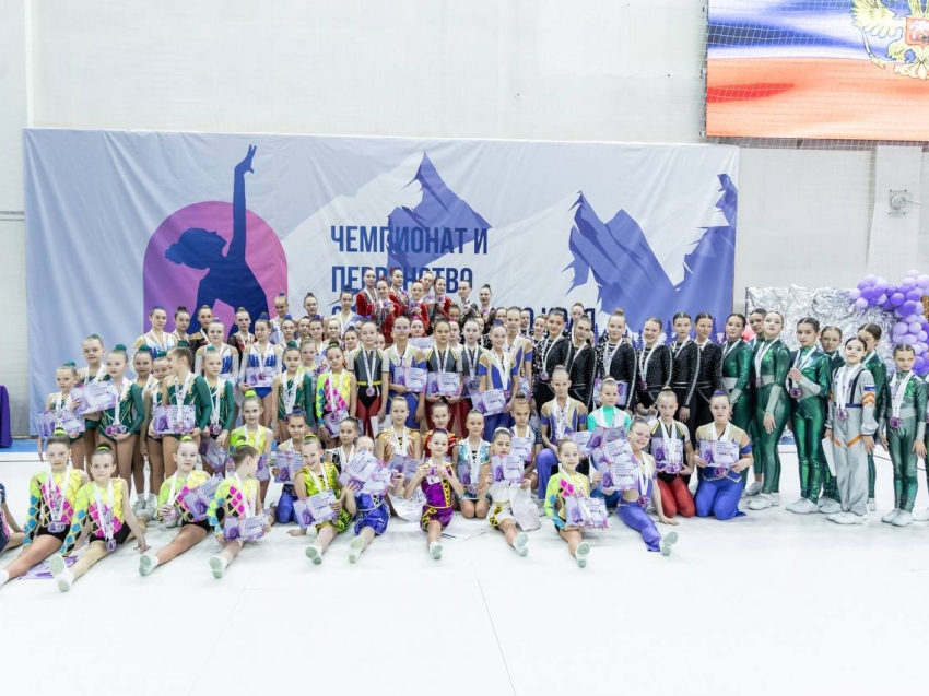 Гимнастки заняли призовые места на Чемпионате и Первенстве по спортивной аэробике