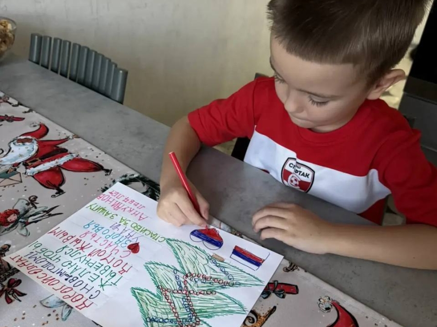 Спортсмены Забайкалья написали новогодние письма военным на передовую