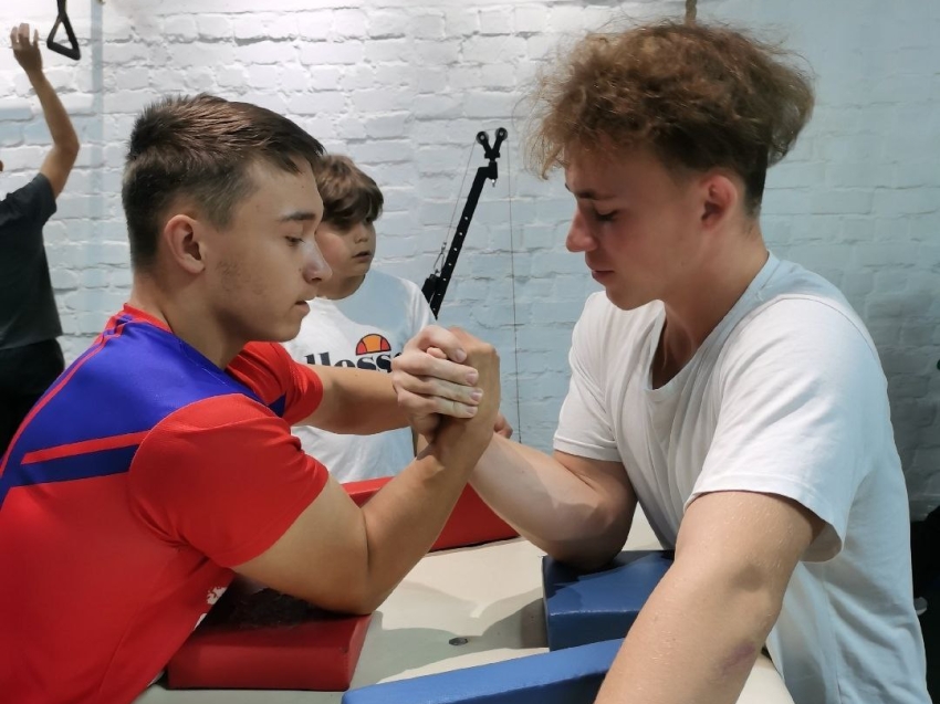 Забайкальские армрестлеры примут участие в кубке мира в Узбекистане 