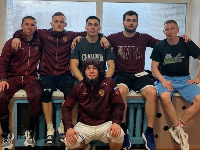 Восемь забайкальских спортсменов вышли в полуфинал на турнире имени Александра Бахтина 