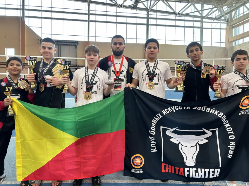 Читинские спортсмены завоевали шесть золотых медалей на турнире по смешанным боевым единоборствам ММА в Иркутске