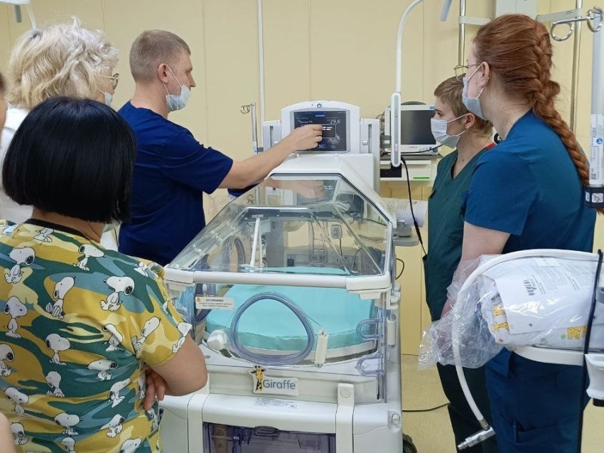 Новое оборудование для выхаживания забайкальских малышей начали использовать в перинатальном центре 