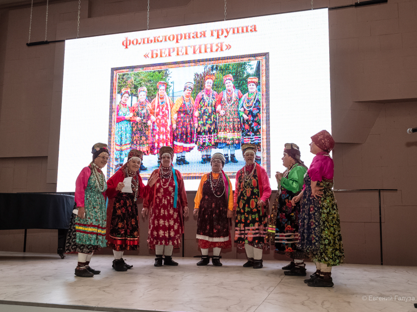 Семейский коллектив из Забайкалья выступит на сцене театра Надежды Бабкиной в Москве