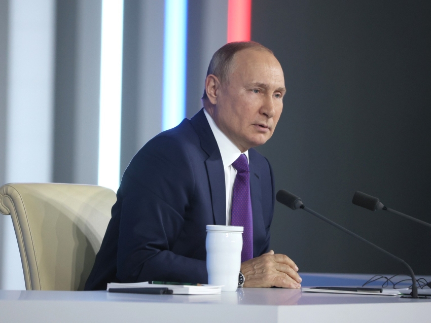 Владимир Путин отметил важность поддержки народных промыслов и языков