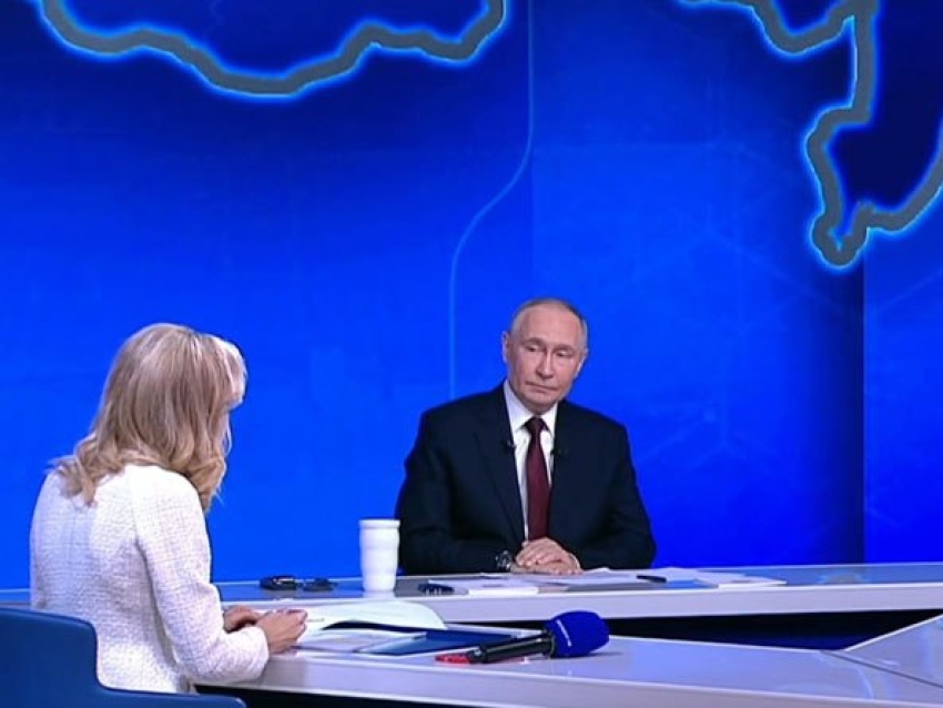 Владимир Путин о единстве российского народа: когда страна сталкивается с испытаниями, она сплочается