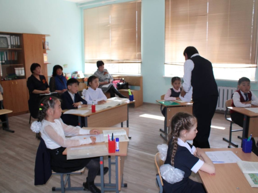 25 апреля на базе Ушарбайской школы прошло окружное совещание руководителей общеобразовательных организаций Агинского Бурятского округа.