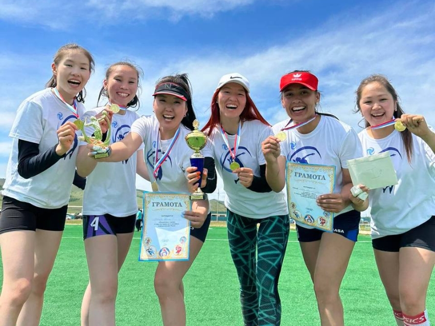 ​Женская команда из Могойтуйского района стала победителем волейбольного турнира в Дульдурге