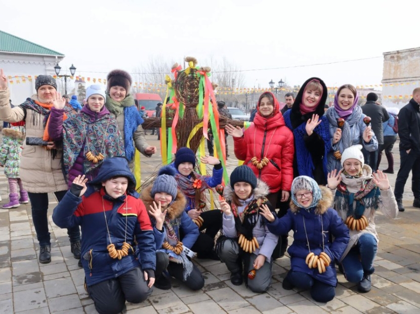 Театрализованное представление "Не житье, а Масленица!"