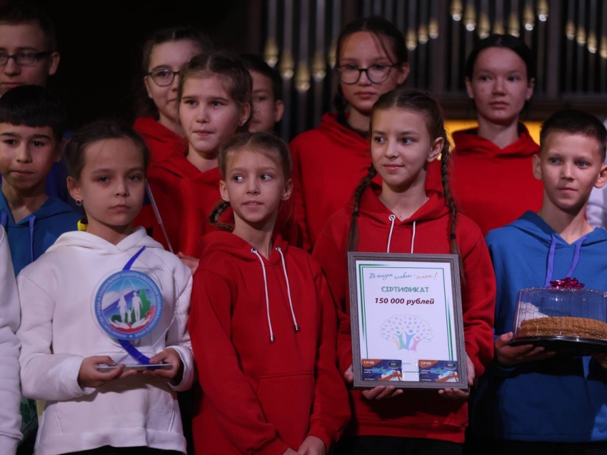 ​Для них не бывает чужих детей, они готовы заботиться и дарить любовь тем, кто волею судьбы остался без родителей.