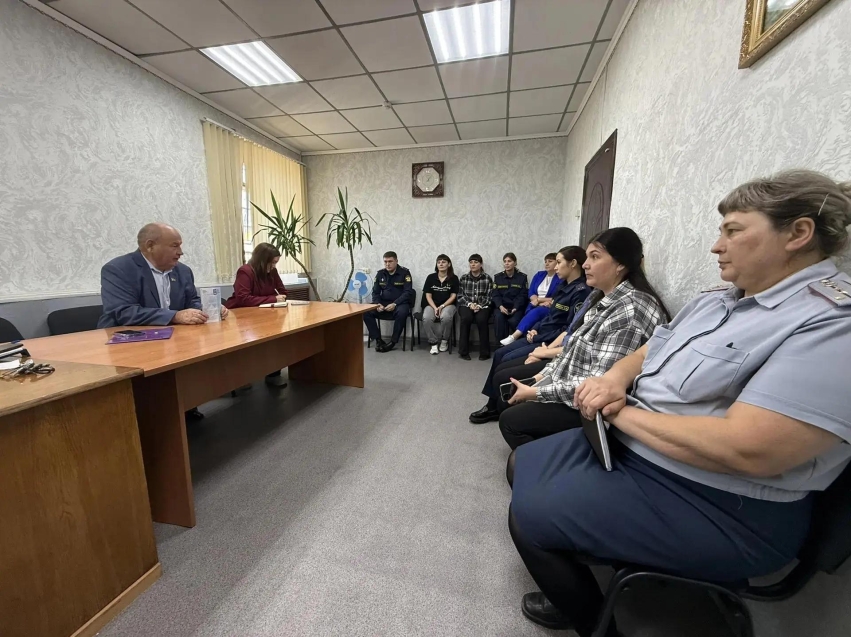 Виктор Наделяев: Проблемы с автобусами и вывозом отходов нужно довести до результата