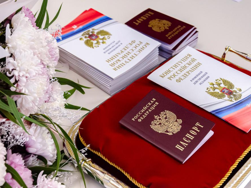 Паспорт — не просто документ, а символ взросления и ответственности