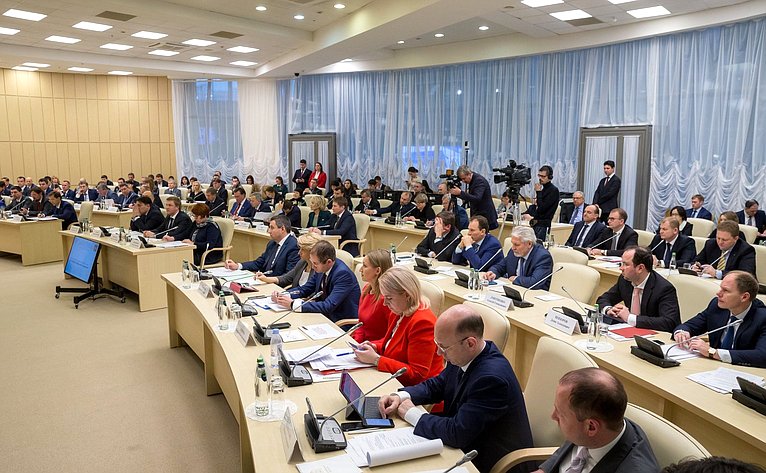 В Московской области прошёл «круглый стол», посвященный государственным мерам стимулирования малого и среднего бизнеса для повышения доходов регионов