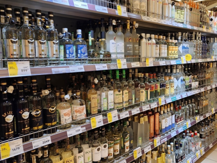 Минфин России установил минимальные цены на крепкий алкоголь с января 2026 года