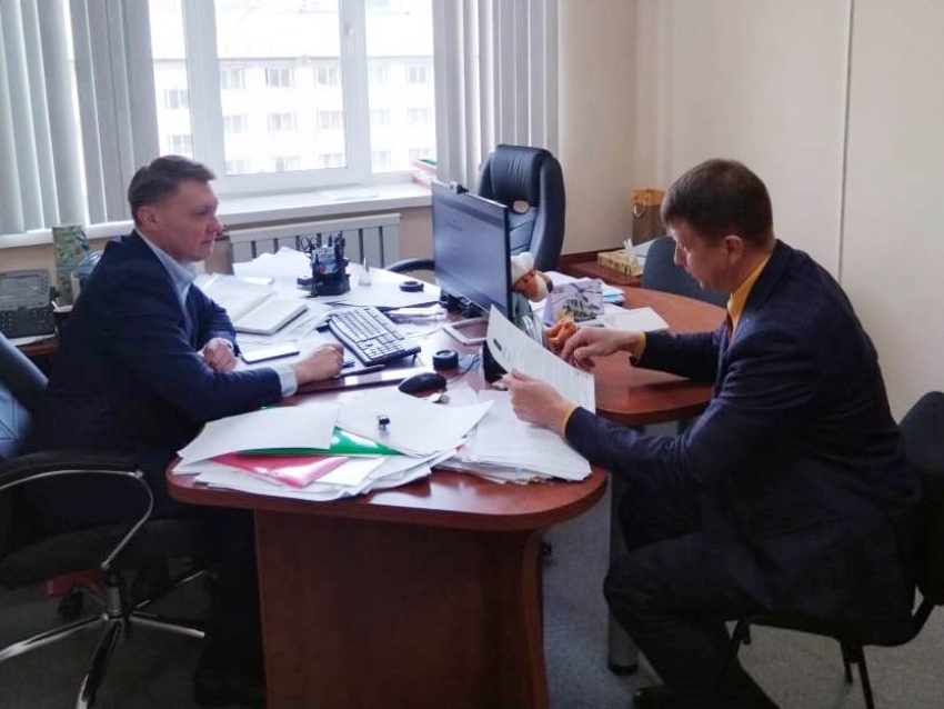 Глава Сретенского района встретился с и.о. министра строительства, дорожного хозяйства и транспорта Забайкалья