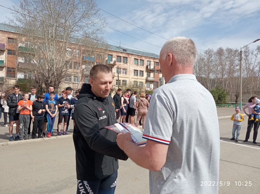 В посёлке Кокуй Сретенского района Zабайкалья состоялась легкоатлетическая эстафета 
