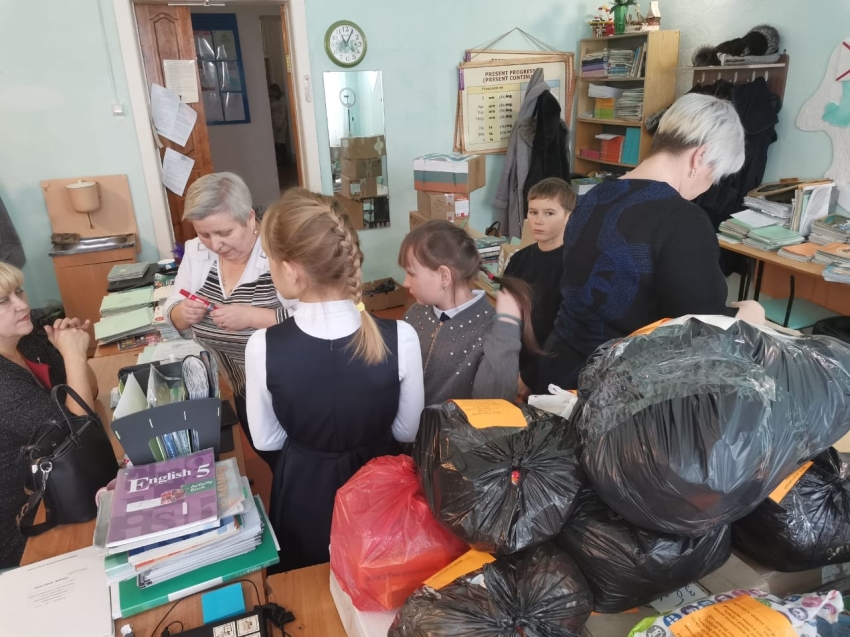 Гуманитарную помощь солдатам собрали в Сретенской школе №2