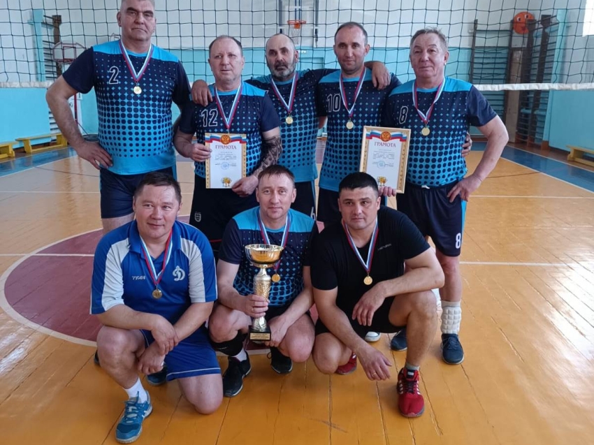 Команда сретенцев стала победителем Межрайонного турнира по волейболу