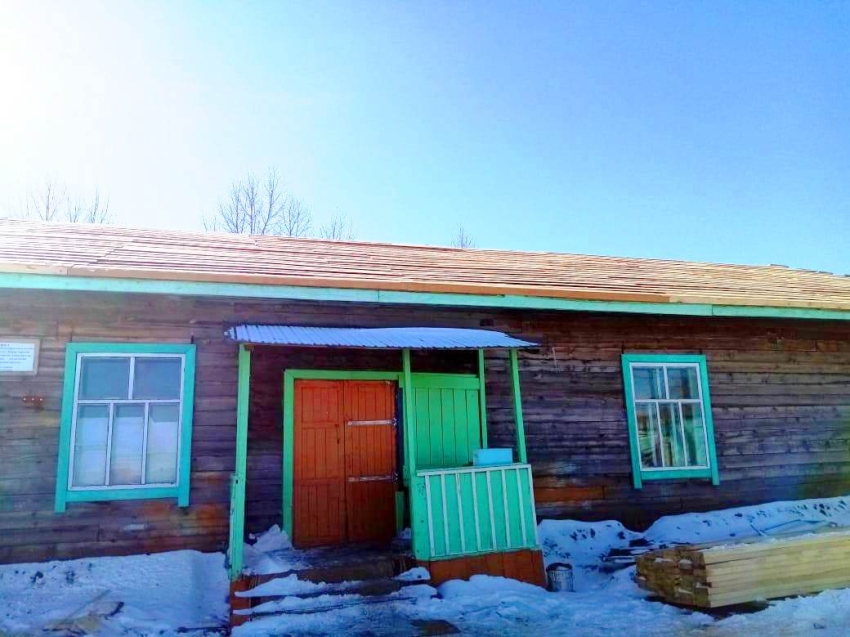 Строители приступили к ремонту начальной школы в селе Усть-Курлыч Сретенского района