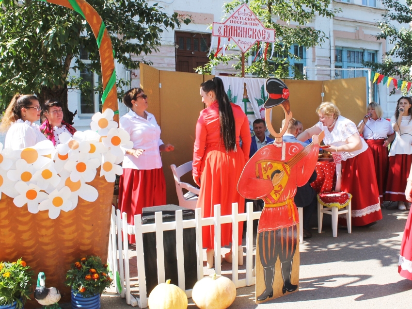 Победителями Хлебосольной площадки фестиваля стали поселения «Сретенское» и «Молодовское»