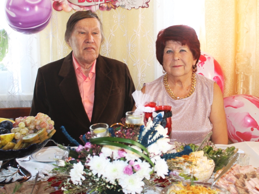 Супруги Добрынины из посёлка Кокуй отметили золотой юбилей совместной жизни