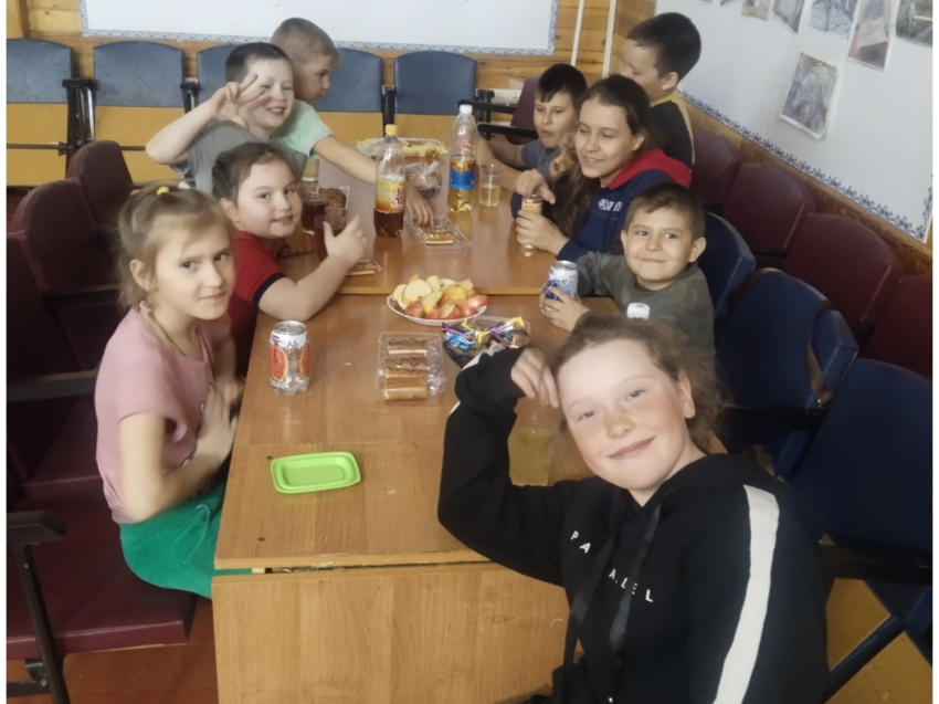 9 апреля в преддверии  Светлого праздника Пасхи, работники ДК с. Молодовск провели конкурсно-игровую программу «Пасхальный триумф»