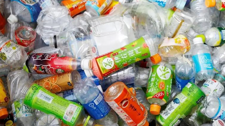 Борьба с загрязнением пластиковыми материалами