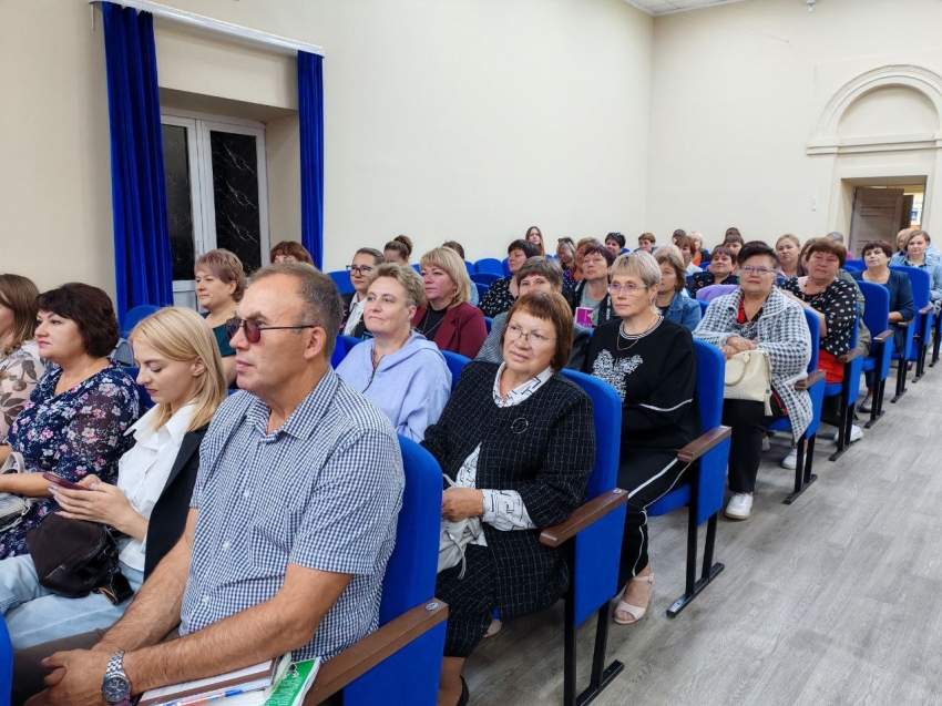 Августовская конференция педагогических работников стартовала в Улётовском округе