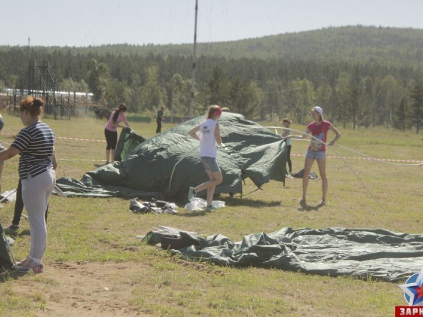 По прибытии на поляну мы разбили лагерь