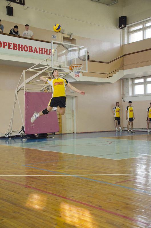 Соревнования в рамках «Городской спортивной студенческой лиги» по волейболу прошли в медакадемии