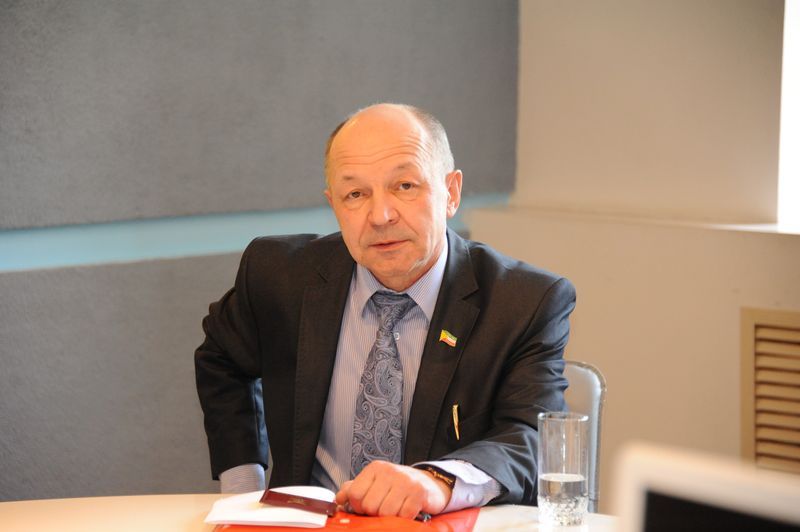 Поздравление Министра образования, науки и молодежной политики Забайкальского края А. Г. Чумилина с Днем российских студенческих отрядов