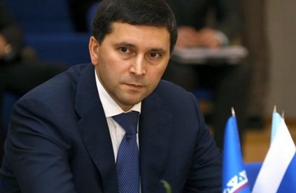 Дмитрий Кобылкин поручил максимально сократить сроки предоставления услуг для бизнеса и внедрить ежедневные «региональные часы»