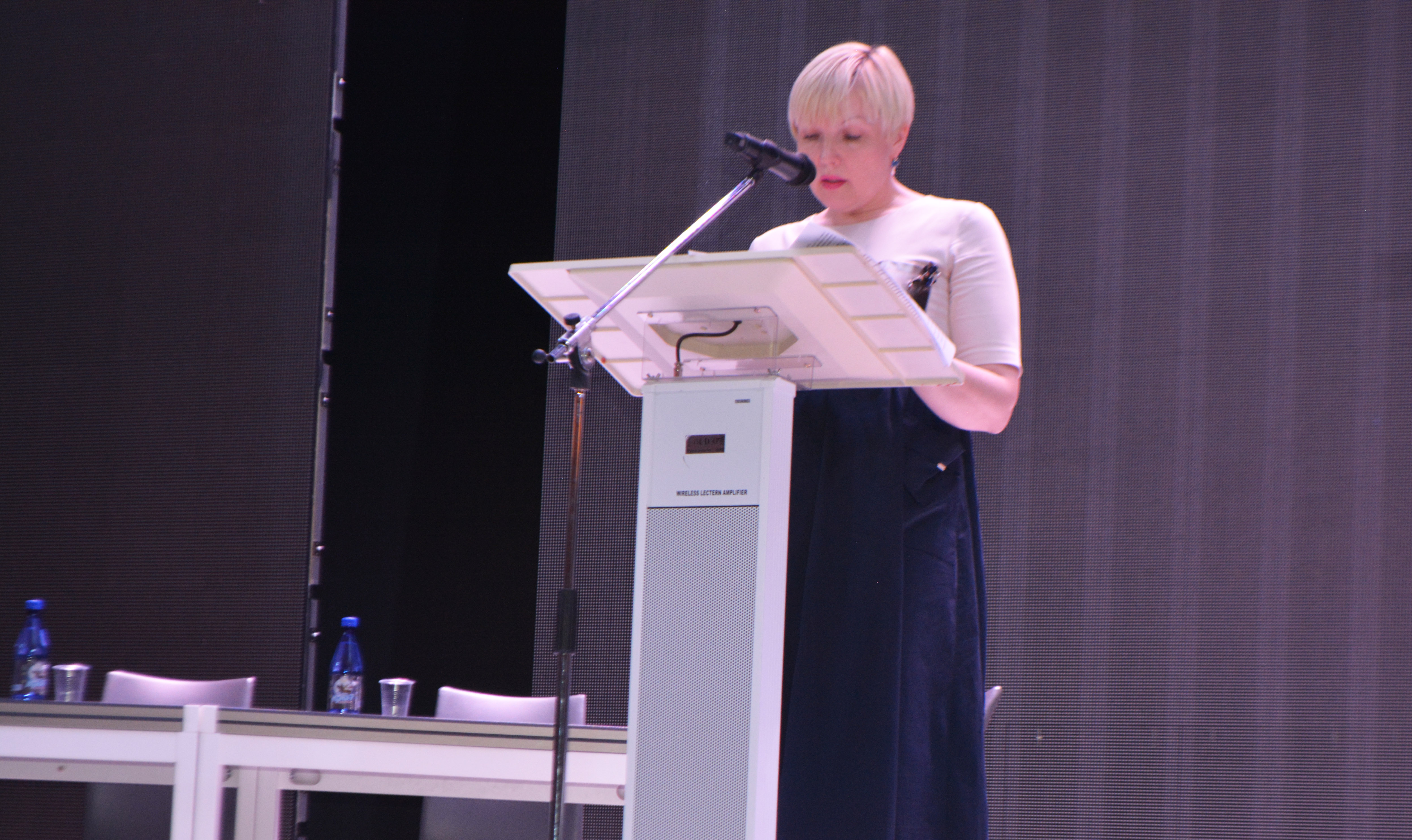 Елена Филиппова примет участие в круглом столе «О проблемах загрязнения атмосферного воздуха в крупных промышленных центрах Российской Федерации»